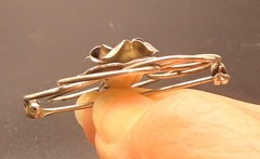 Vintage Mid Century Sterling Silver Interlocking Loop Wire 3D Rose Flower Brooch
