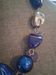 Vintage 90s chunky shades of blue lucite bead necklace. Irregular shaped beads