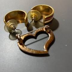 Vintage Avon Red White and Blue 10mm Wide Hoop Pierced Earrings w Heart Pin!