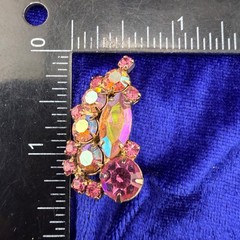 Vintage Weiss Rhinestone Brooch Clip On Earrings Pink Signed