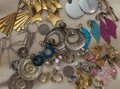 Vintage To Now Lot Of 26 PRs Clip On Earrings Lightweight Dangle Multiple Colors