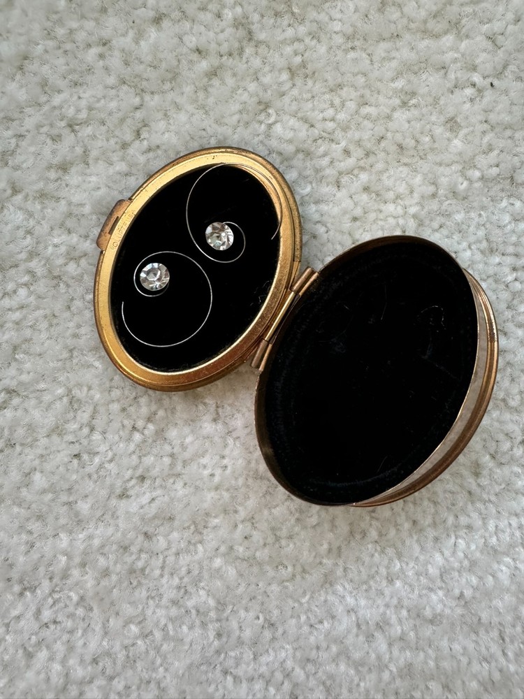 VTG Volupte USA Wire Man Made Diamond Earrings w/ Oval Shell Shaped Jewelry Case