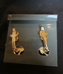 Vintage Trifari Signed Goldtone Faux Pearl Clip On Earrings Made In USA NWT