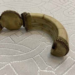 Vintage India Inlaid Bone Horn Brass Hinged Cabochon Gem Bracelet Clamper Close
