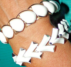 CROWN TRIFARI signed white Lucite bracelet lot-OMG!!