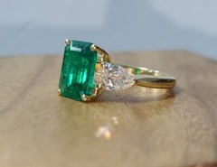 14k Yellow Engagement Ring 4.37ct. Natural Green Emerald Rectangular Shape