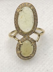 Vintage 14K Yellow Gold Quartz 2.25CTW Ring with Diamonds Accent 0.25CTW 2.6gr.