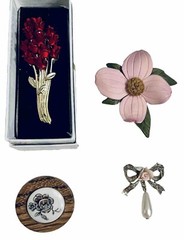 Lot 4 Vintage Estate Mixed Brooches/Pins Floral Themed Dogwood Roses Bow More