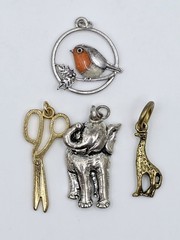 Vtg Charm Lot 15 Pendant Laurel Birch Cat Monet Kite Seagrams Barrel Craft Wear