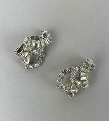 Vintage 50s White Rhinestone Silver tone Clip on Earrings Beautiful!