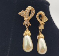 VINTAGE ROMAN RHINESTONES & FAUX PEARL DROP/DANGLE EARRINGS, SIGNED