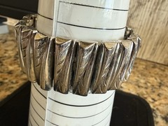 Monet Designer Signed Silver Tone Stretchable Bracelet Size 6” Vintage