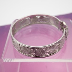 Art Deco Rhodium Filigree Floral Rhinestone Tension Close 6 3/4″ Bangle Bracelet