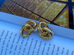 Earrings Love Knot Gold Tone Clip On