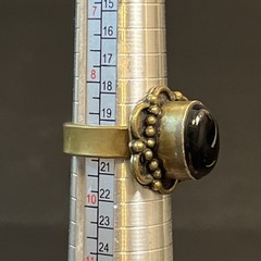 Vintage Black Onyx & Brass Metal Ring Boho Size 9 Gold Tone Protection Strength