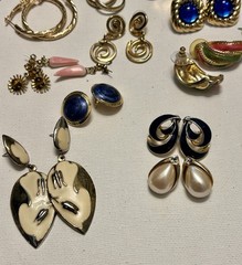 3lb + Gold Tone Vintage Costume Jewelry Lot All Wearable 126 Pieces