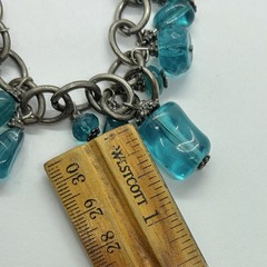 Vtg Bold Teal Resin Chunky Bead Charm Chain Cha Cha Statement Bracelet 7.5 Inch