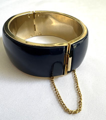 Vintage Navy Blue & Gold-Tone 1-Inch Thick Hinged Bangle Bracelet with Safety Ch