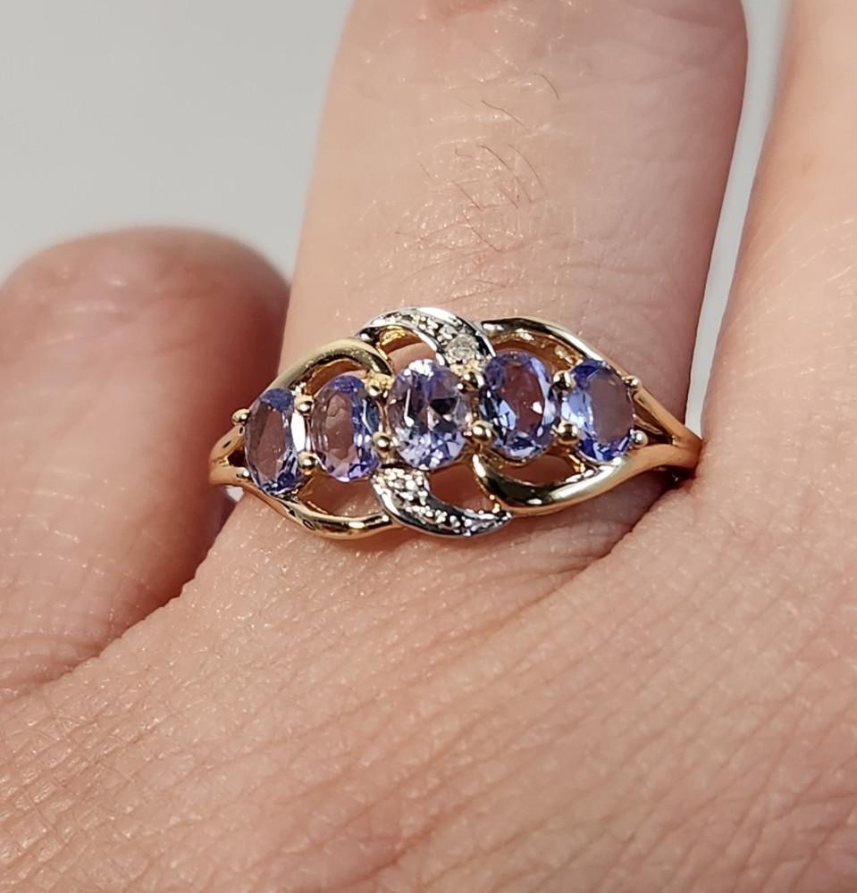 14K Yellow Gold Natural Tanzanite & Diamond Stone Ring Signed