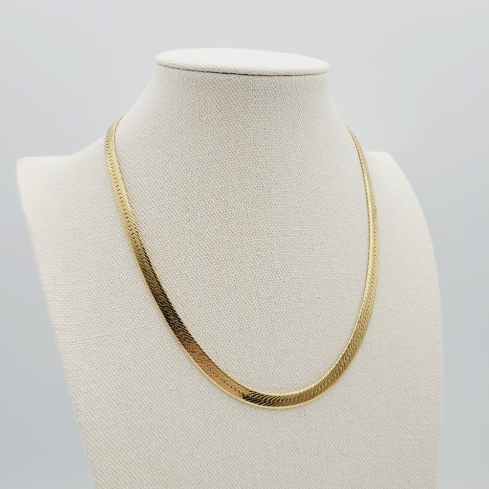 Vintage Gold Tone Herringbone Chain Necklace Classic Fold Over Clasp 18″