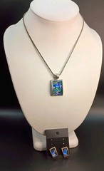 Vintage KC Kenneth Cole Blue Prism Pendant Necklace Earrings Set Silver Tone