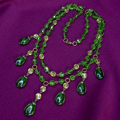 Green Glass Necklace 18″ Vintage Czech Beads Women’s Jewelry Art Deco Style