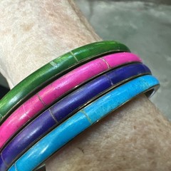 Vintage 1970s Boho Bangle Bracelets Set of 4 Brass Inside Resin Boho Jewelry