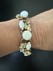 VTG JULIANA D&E Gold Tone Milk Glass AB & Clear Rhinestone Bracelet Borealis