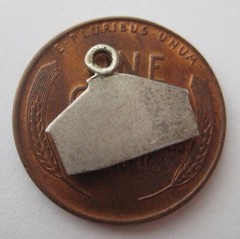 VINTAGE 800 Silver Tiny HOUSE~HEARTS IN WINDOW Bracelet Charm