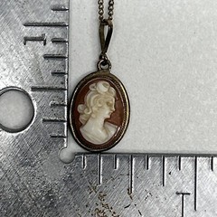 NYCO 1/20-12K Chain Necklace With Cameo Charm