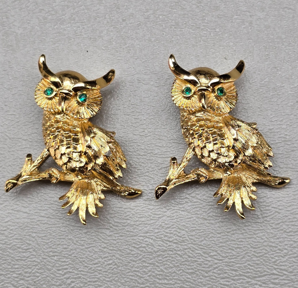 Monet Owl Brooch Pin Pair Gold Tone Green Eyes Vintage Matching Set