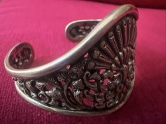 VINTAGE 800 SILVER WIDE CUFF BRACELET INTRICATE PEACOCK DESIGN 38 GRAMS