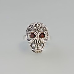 925 Sterling Silver Garnet & Markasite Skull Ring Gr.59 9927445