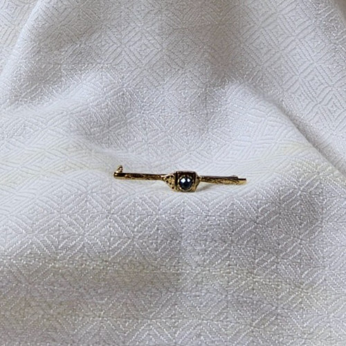 Blue stone gold tone bar Brooch