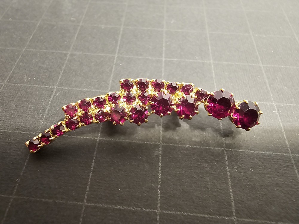 Multiple Stone Red Gemstone Brooch