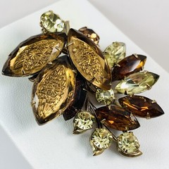 Vintage Yellow Brown Earth Tone Color Glass Rhinestones Gold Tone Brooch