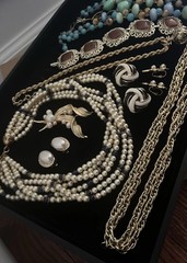 Vintage Estate Jewlery Lot Of 10 Earrings Pearl Crystal Gold Brooch Necklace