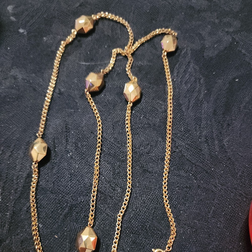 Vintage Gold Tone Necklace 29 Inches As Pictured -VM87