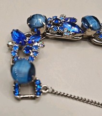 Vintage Juliana D&E 5 Link Bracelet Blue AB Rhinestones Moonglow Cat Eyes Sz 6.5