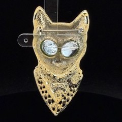 Vintage AJC Signed Egyptian Styled Gold Tone Cat Head Brooch with Green Eyes