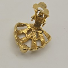 Vintage Clip Earrings Fan Shell Leaf Gold Tone Clear Rhinestone 0.9 Inch