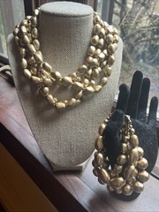 VINTAGE Carol Lee Chunky Faux Pearls Gold Necklace Bracelet Set Multi Strand