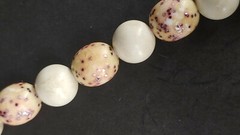 Arthur Pepper Mode – Art White Bead W/ Silver Flakes Necklace Vintage vc046sx