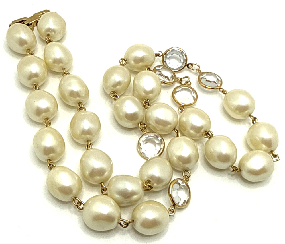 Vintage 80s GIVENCHY Bijoux Faux Baroque Pearl Clear Crystal Bezel Necklace 24″