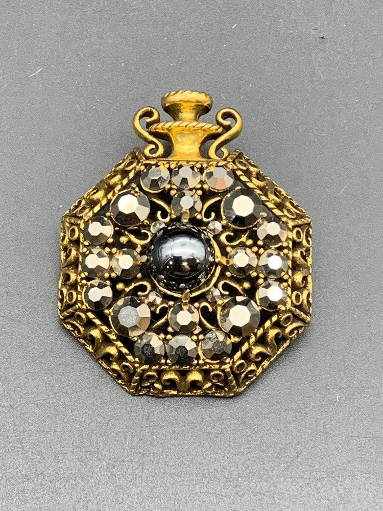 Vintage Weiss Black Faux Pearl & Rhinestone Brooch (L595)