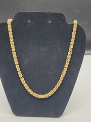 Vintage 22″ Gold Tone Textured Byzantine Link Necklace 22″ Box Clasp