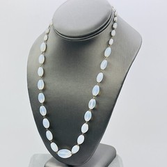 Vintage Art Deco Opaline Opalite Graduated Glass Bead Necklace 21″