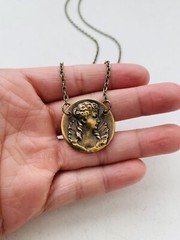 Vintage Victorian Style Cameo Lady Dainty Elegant Bronze Tone Necklace