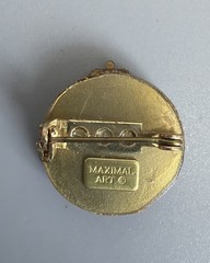 MAXIMAL ART John Wind Vintage “Queen Mother” Round Gold Tone Resin Enamel Pin