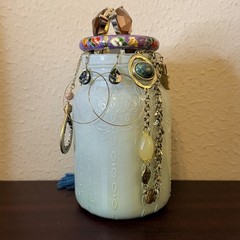 Mystery Jewelry Jar – Vtg-Modern All Gold Tone 25+ Pcs Nice Variety
